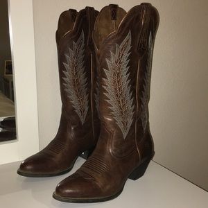 Ariat women’s leather cowboy boots